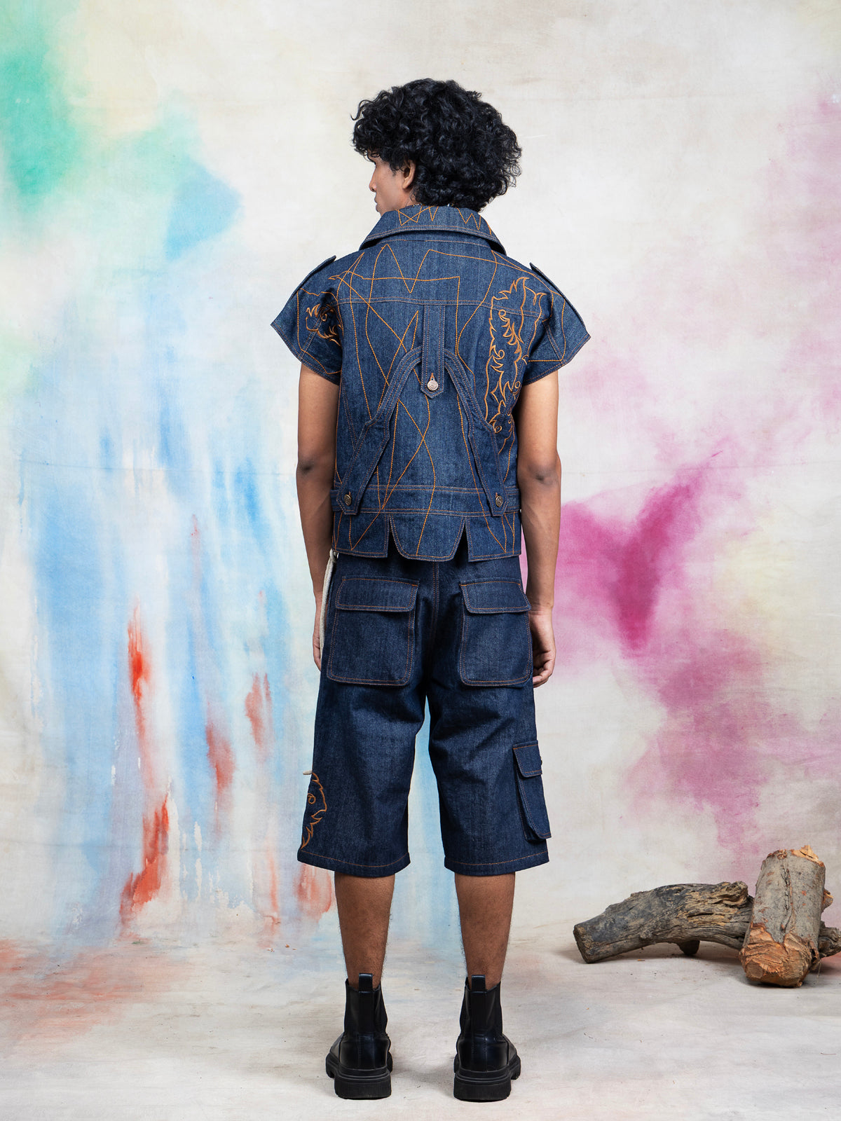 RAAH EMBROIDERED CARGO SHORTS