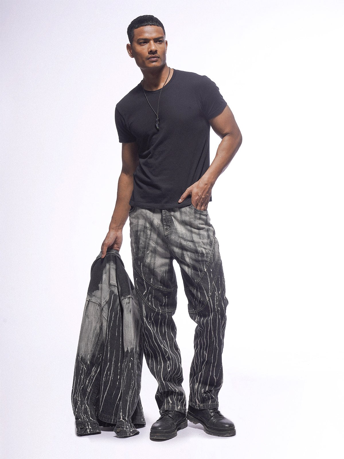STREAKY GREYSCALE JEANS