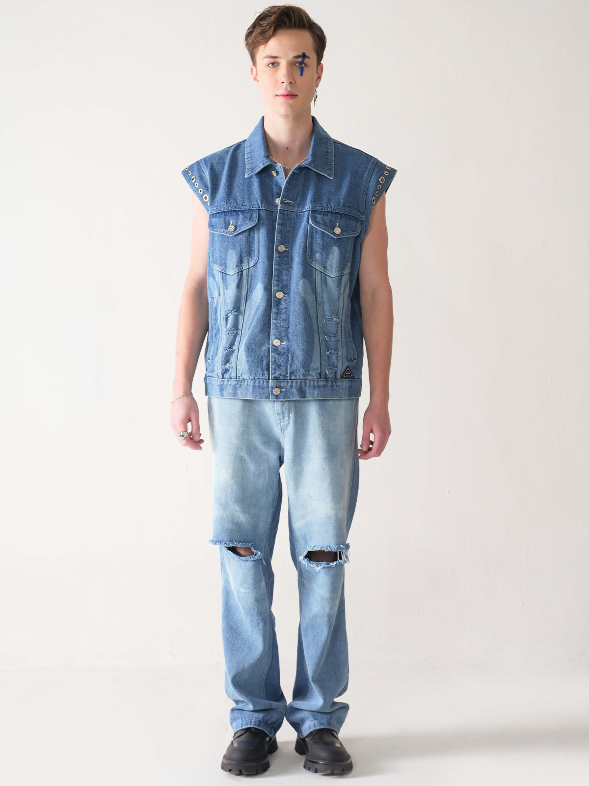 WASH ME SLEEVELESS DENIM JACKET