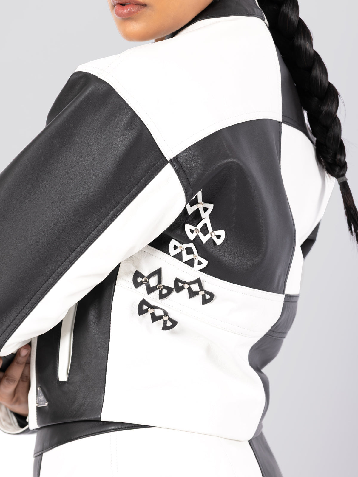 BLACKLINE CIRCUIT SET