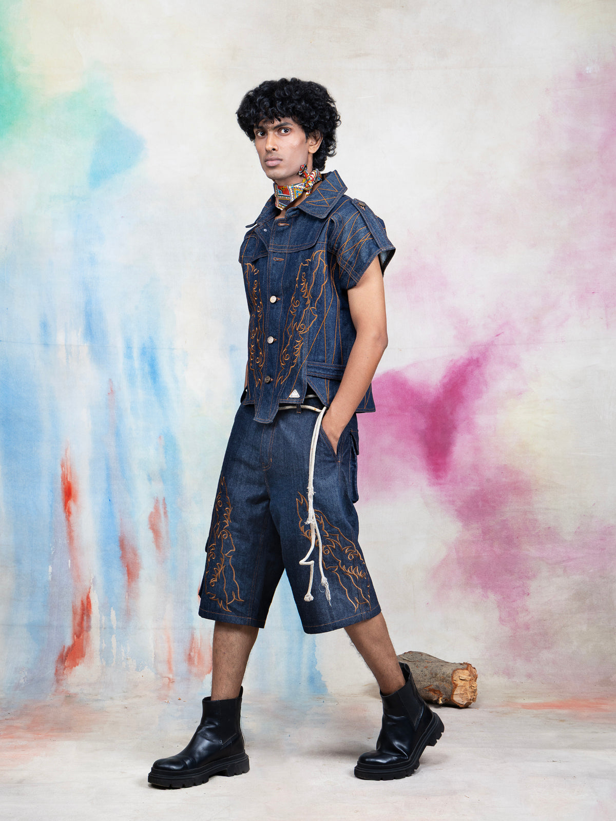 RAAH EMBROIDERED CARGO SHORTS