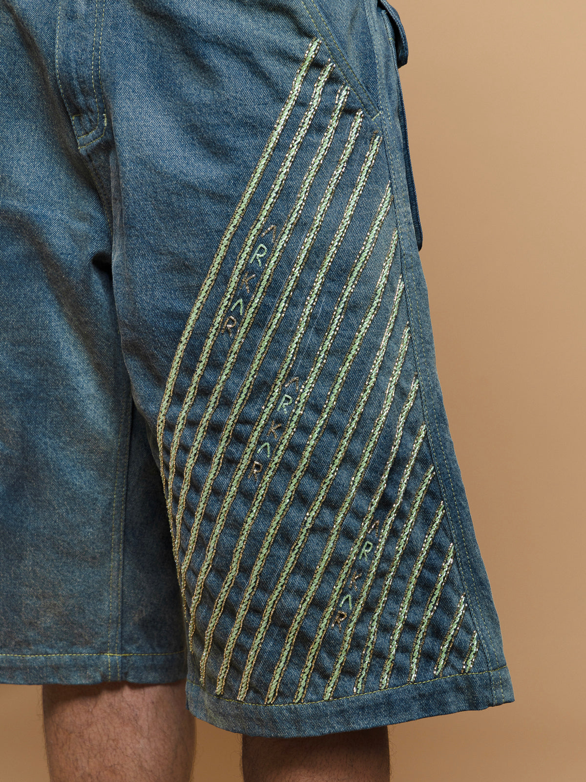 DHAAGA CARGO SHORTS