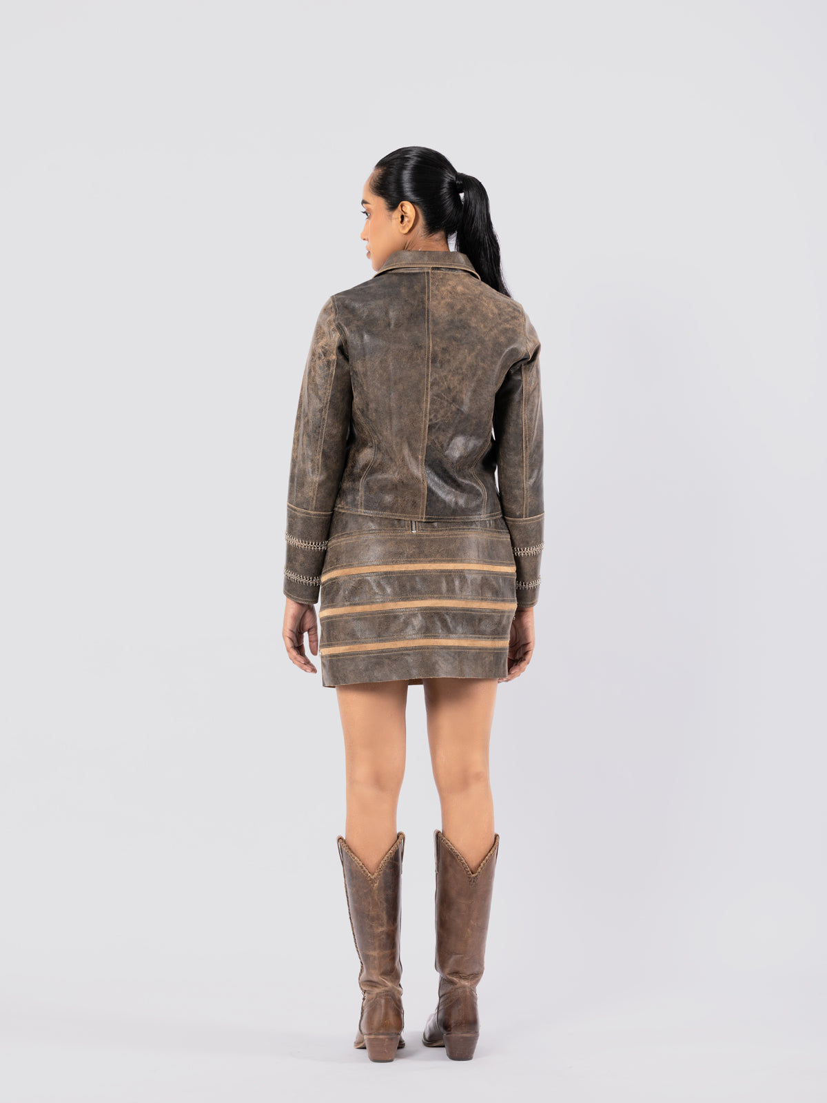 LINKED FORM LEATHER SET