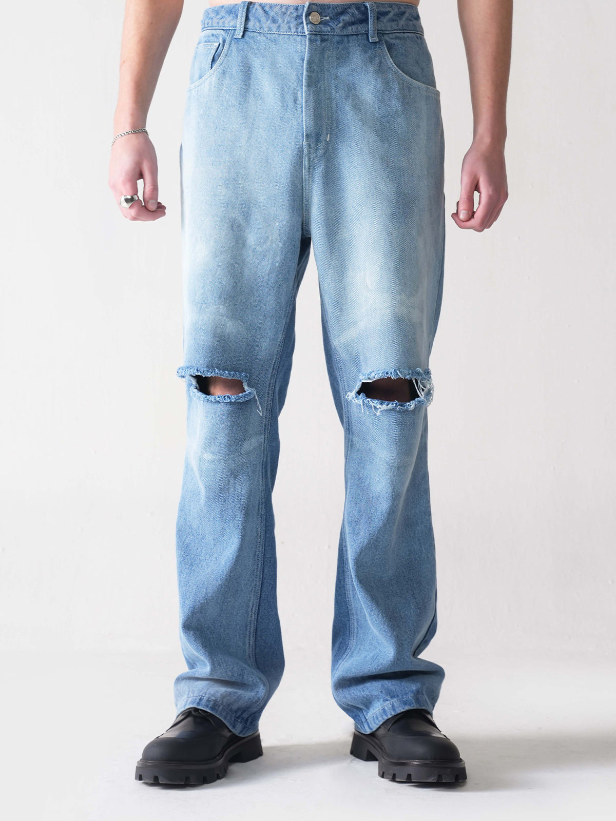 HEFT WASHED RIPPED JEANS