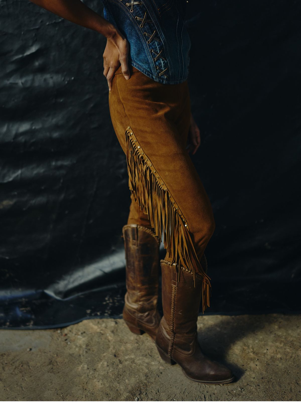 DUST-LINE FRINGE SUEDE PANTS