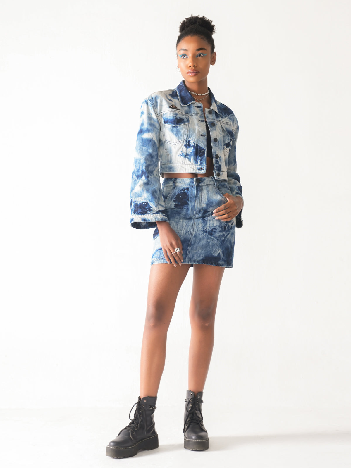 ESEN CROPPED DENIM JACKET