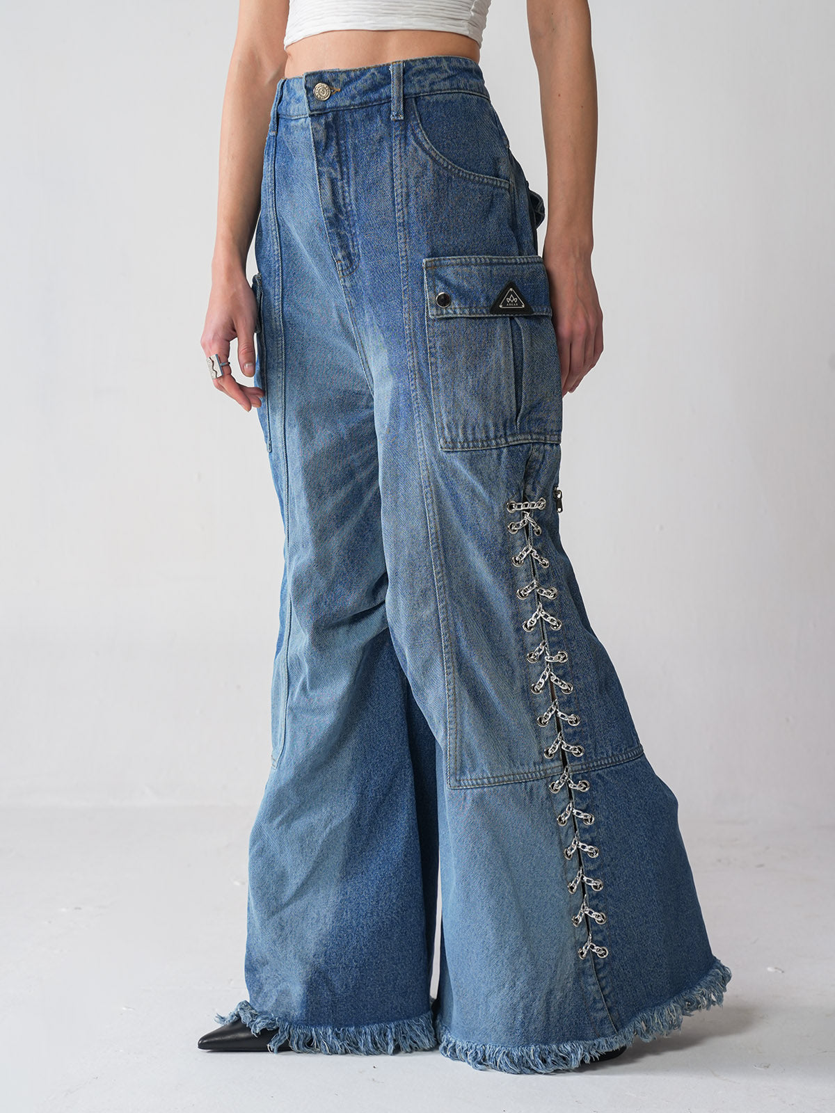 MAKE SHIFT LINK FLARE JEANS