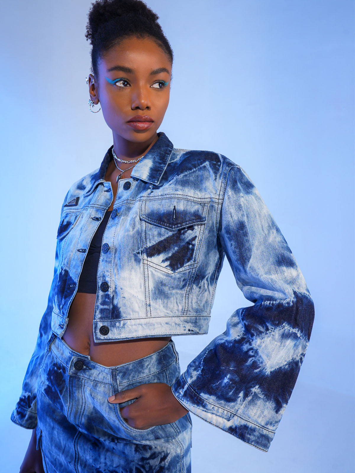 ESEN CROPPED DENIM JACKET