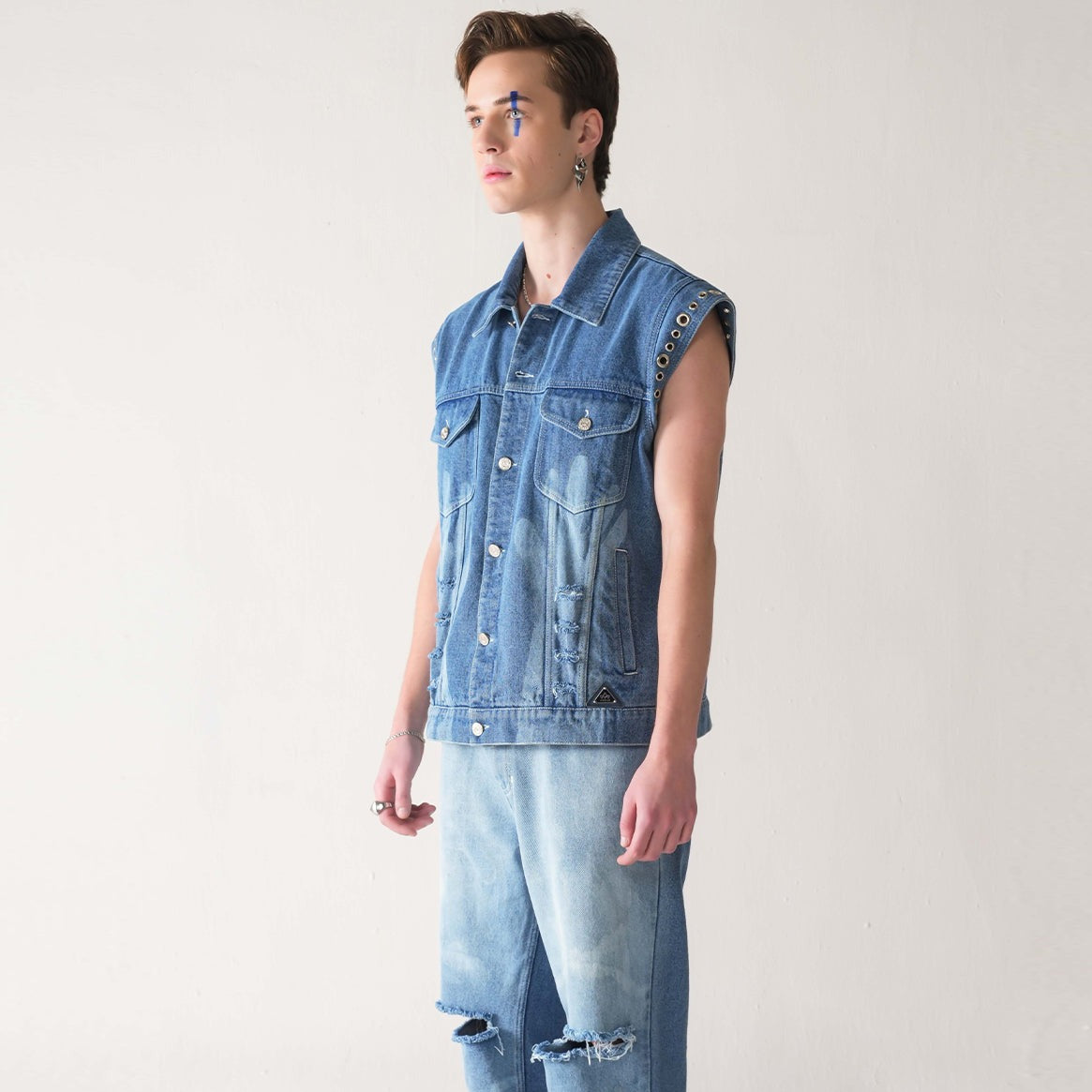 WASH ME SLEEVELESS DENIM JACKET